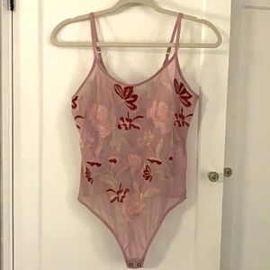 Express bodysuit, Size Small